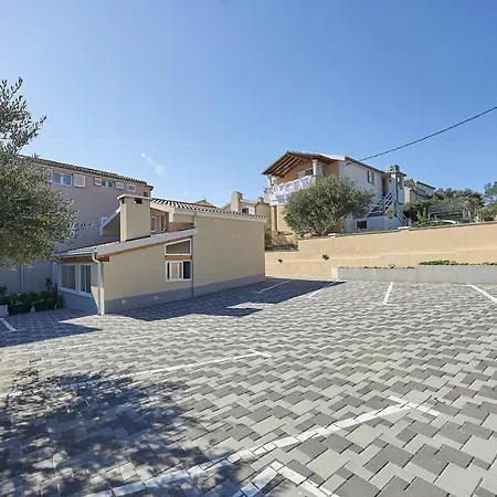 Mavarstica 17803d Trogir