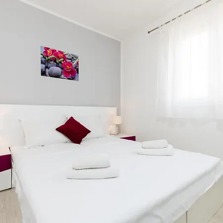 Mavarstica 17803d Apartment