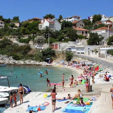 Mavarstica 17803d Apartment Trogir
