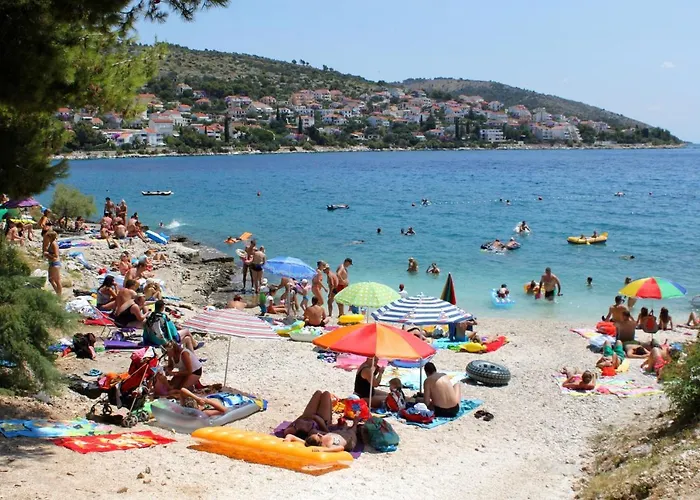 公寓 Mavarstica 17803d 特罗吉尔