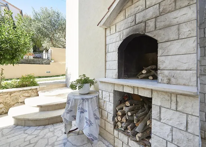 Mavarstica 17803d 公寓 特罗吉尔