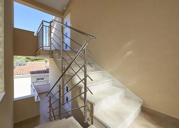 公寓 Mavarstica 17803d 特罗吉尔